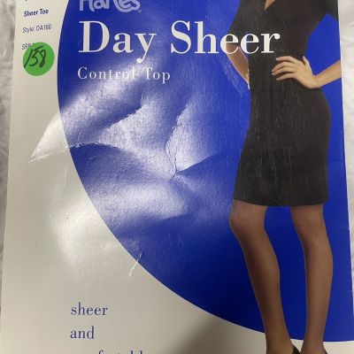 (158)NWT Hanes day Sheer Control Top Size CD Black